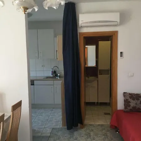 Saric A&k Apartment Vir