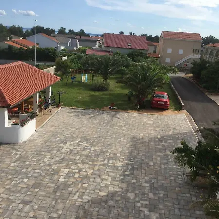 Apartment Saric A&k *