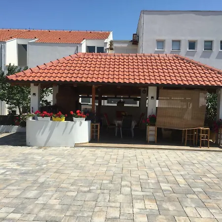 Saric A&k * ויר